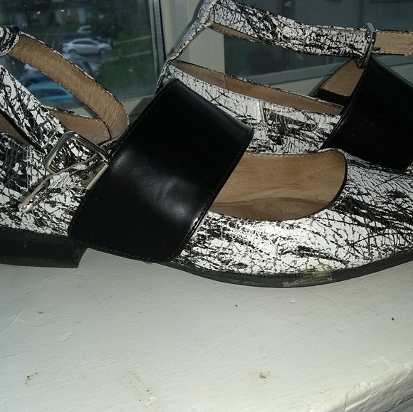 Jeffrey Campbell Flats - Picture 3 of 4